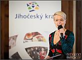 5. prosince 2012  - Jitka Zikmundová při přednášce na konferenci Moderní management historických měst na příkladu památek UNESCO u příležitosti 20. výročí zápisu historického centra Českého Krumlova na Seznam světového dědictví UNESCO, zdroj: oKS