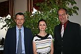 Velvyslanec Makedonie J. E. Pascal Stojcheski s manželkou a starostou města Daliborem Cardou, zdroj: oKS