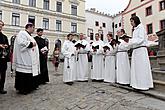 Svěcení mariánského sloupu na náměstí Svornosti, foto: Lubor Mrázek